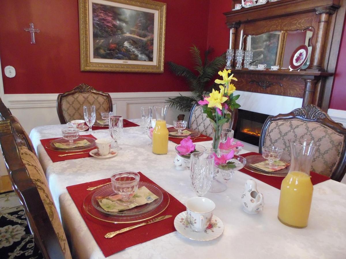 Caroline'S Bed And Breakfast Саммервилл Экстерьер фото